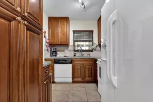 6850 Royal Palm Blvd, Margate, FL 33063 - Photo 17