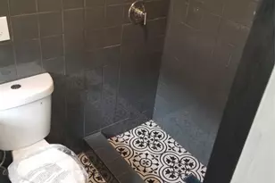 803 NE 8th St, Hallandale Beach, FL 33009 - Photo 17