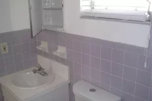 803 NE 8th St, Hallandale Beach, FL 33009 - Photo 35