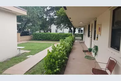 803 NE 8th Street, Hallandale Beach, FL 33009 - Photo 5