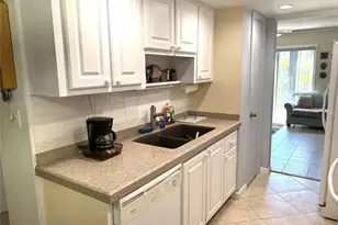 620 Tennis Club Dr, Fort Lauderdale, FL 33311 - Photo 13