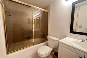 163 Markham H, Deerfield Beach, FL 33442 - Photo 17