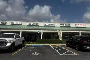 1431 N Palm Ave, Pembroke Pines, FL 33026 - Photo 1