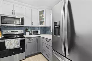 101 Royal Pk Dr, Oakland Park, FL 33309 - Photo 5