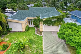 2631 Okeechobee Ln, Fort Lauderdale, FL 33312 - Photo 51