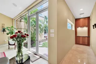 2631 Okeechobee Ln, Fort Lauderdale, FL 33312 - Photo 5