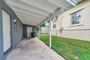 728 20th St, West Palm Beach, FL 33407 - Photo 23