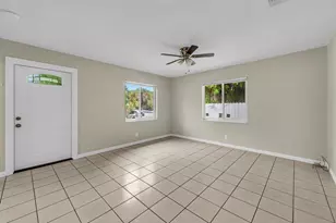 728 20th St, West Palm Beach, FL 33407 - Photo 11