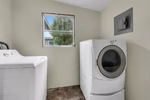 728 20th St, West Palm Beach, FL 33407 - Photo 29