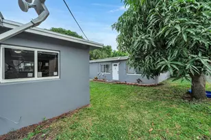 728 20th St, West Palm Beach, FL 33407 - Photo 27