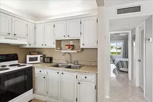 95 North Blvd, Boynton Beach, FL 33435 - Photo 5