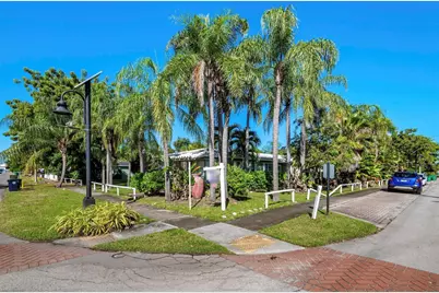 302 SW 15th Street, Dania Beach, FL 33004 - Photo 45