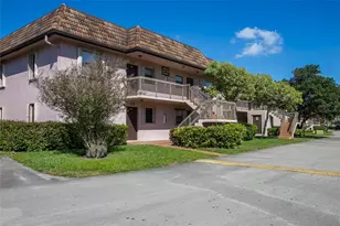 10557 NW 10th St, Pembroke Pines, FL 33026 - Photo 15