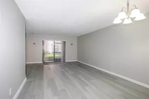 10557 NW 10th St, Pembroke Pines, FL 33026 - Photo 3