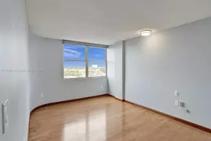 11930 N Bayshore Dr, North Miami, FL 33181 - Photo 11