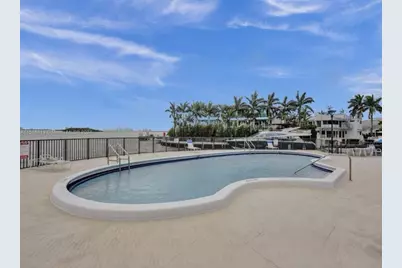 11930 N Bayshore Drive #601, Miami, FL 33181 - Photo 3