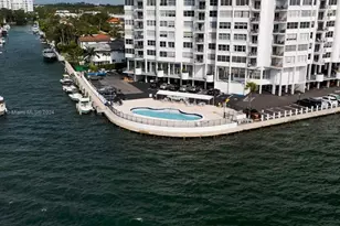 11930 N Bayshore Dr, North Miami, FL 33181 - Photo 15