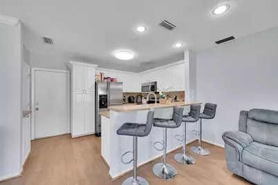 10615 NW 12th Court, Plantation, FL 33322 - Photo 5