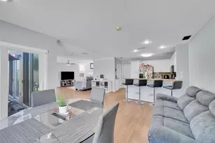 10615 NW 12th Ct, Plantation, FL 33322 - Photo 7