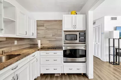 4770 NW 10th Court #106, Plantation, FL 33313 - Photo 9