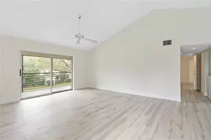 610 Gardens Dr, Pompano Beach, FL 33069 - Photo 19