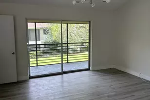 610 Gardens Dr, Pompano Beach, FL 33069 - Photo 15