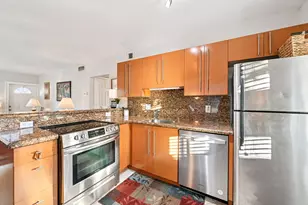 1424 Holly Heights Dr, Fort Lauderdale, FL 33304 - Photo 11