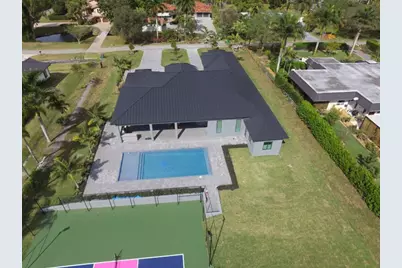 11000 SW 30th Court, Davie, FL 33328 - Photo 13