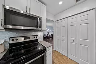 201 NE 16th Pl, Fort Lauderdale, FL 33305 - Photo 9