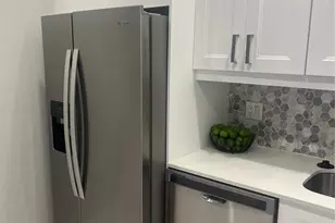 21 Jacaranda Dr, Plantation, FL 33324 - Photo 7