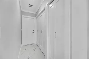 1190 Dolphin Rd, Singer Island, FL 33404 - Photo 33