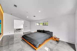 1511 NE 4th Pl, Fort Lauderdale, FL 33301 - Photo 13