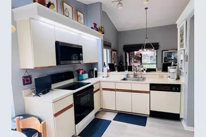 10851 Palm Lake Avenue #201, Boynton Beach, FL 33437 - Photo 19