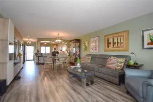 2238 N Cypress Bend Dr, Pompano Beach, FL 33069 - Photo 11