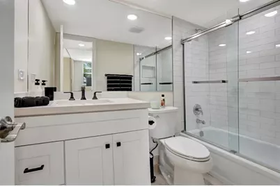 9720 S Hollybrook Lake Drive #204, Pembroke Pines, FL 33025 - Photo 11