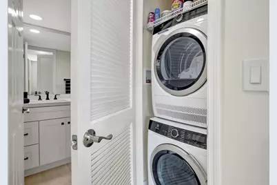 9720 S Hollybrook Lake Drive #204, Pembroke Pines, FL 33025 - Photo 7