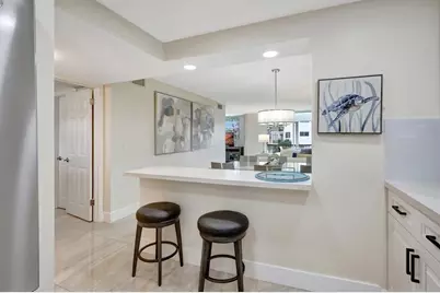 9720 S Hollybrook Lake Drive #204, Pembroke Pines, FL 33025 - Photo 11