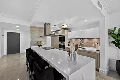 17301 Biscayne Boulevard #506, Aventura, FL 33160 - Photo 3