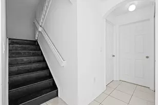 8520 NW 139th Terrace, Miami Lakes, FL 33016 - Photo 27