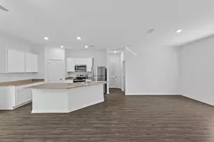 5262 NW Lamoore Ln, Port Saint Lucie, FL 34953 - Photo 7