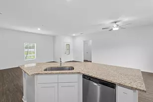 5262 NW Lamoore Ln, Port Saint Lucie, FL 34953 - Photo 5