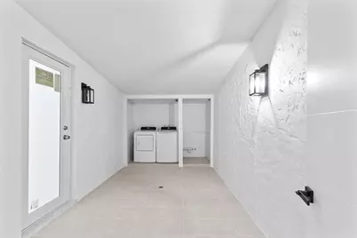 4701 NW 1st Place, Deerfield Beach, FL 33442 - Photo 25