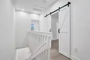 1003 NW 100th Ave, Pembroke Pines, FL 33024 - Photo 17