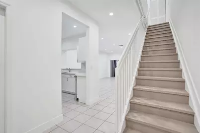 1003 NW 100th Avenue, Hollywood, FL 33024 - Photo 3