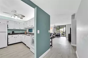 5250 Las Verdes Cir, Delray Beach, FL 33484 - Photo 3