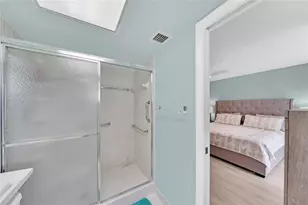 5250 Las Verdes Cir, Delray Beach, FL 33484 - Photo 17