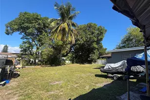 935 NE 33rd St, Oakland Park, FL 33334 - Photo 7