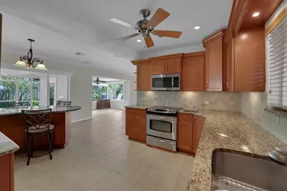 2725 SE 5th Court, Pompano Beach, FL 33062 - Photo 11