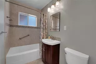 2725 SE 5th Ct, Pompano Beach, FL 33062 - Photo 15