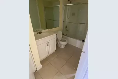 12104 Glenmoor Drive #12104, West Palm Beach, FL 33409 - Photo 11